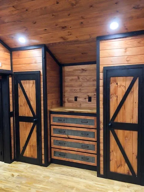 4B 103 Base camp img1 (4)